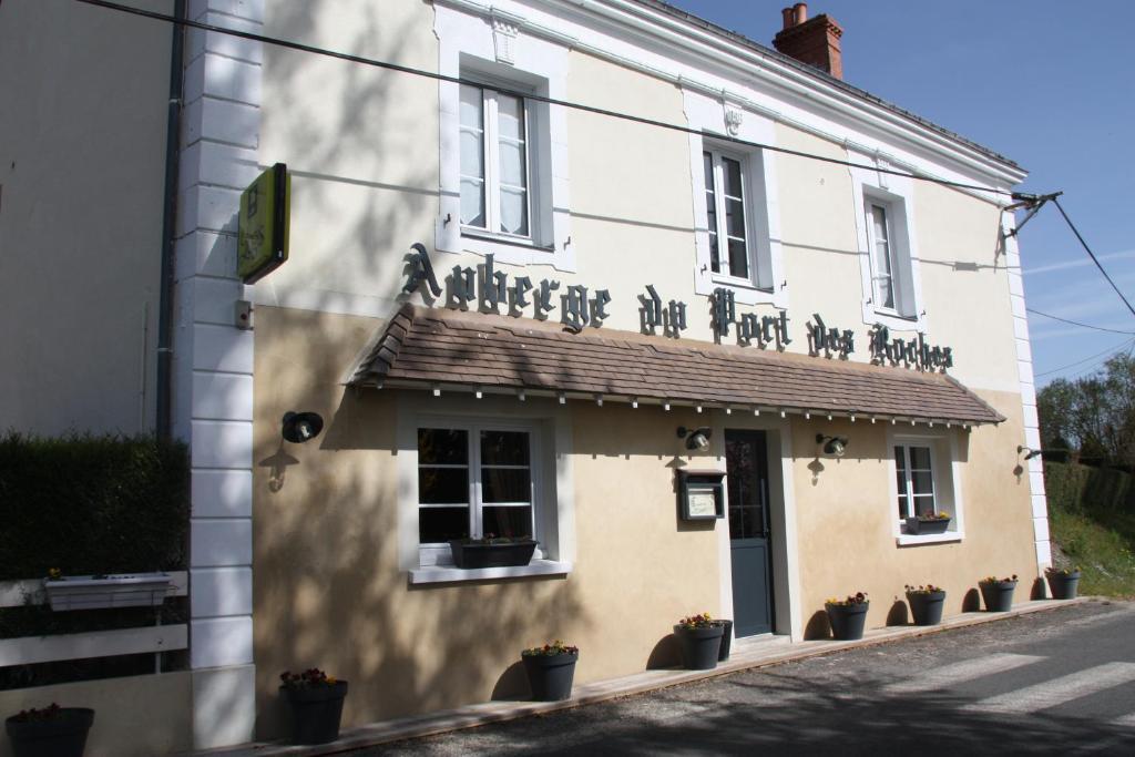 L'Auberge Du Port Des Roches Luche-Pringe Exterior foto